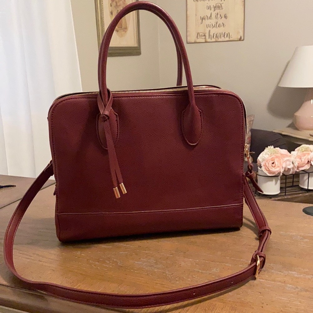 Urban Expressions work satchel